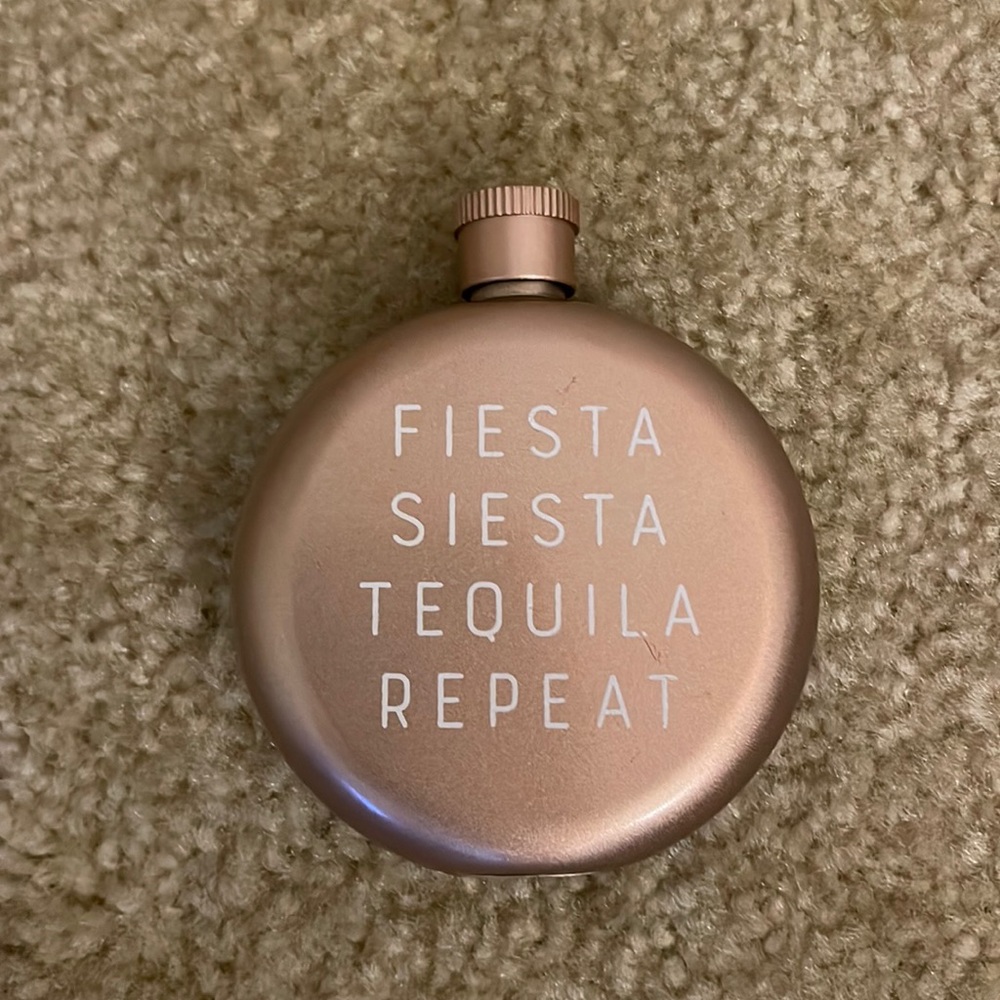 Flask Size OS Color Rose Gold White
